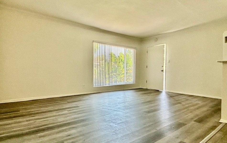 1835 W. Crestwood Lane, Anaheim, CA 92804, 1 Bedroom Bedrooms, ,1 BathroomBathrooms,Apartment,For Rent,W. Crestwood Lane,1,1093