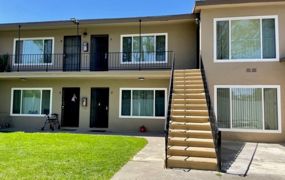 1835 W. Crestwood Lane, Anaheim, CA 92804, 1 Bedroom Bedrooms, ,1 BathroomBathrooms,Apartment,For Rent,W. Crestwood Lane,1,1093