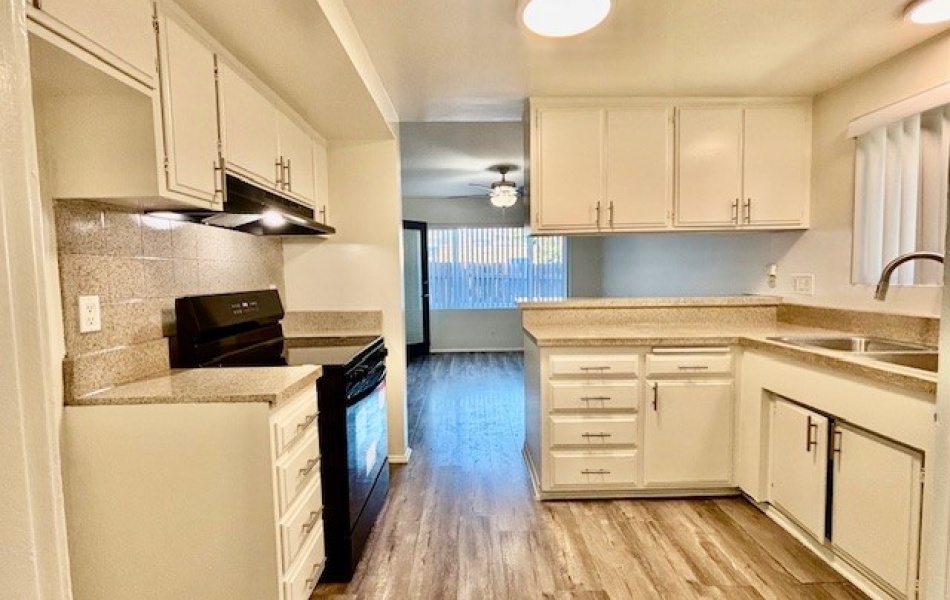16531 Alliance, CA 92780, 2 Bedrooms Bedrooms, ,2 BathroomsBathrooms,Apartment,For Rent,Alliance,1096