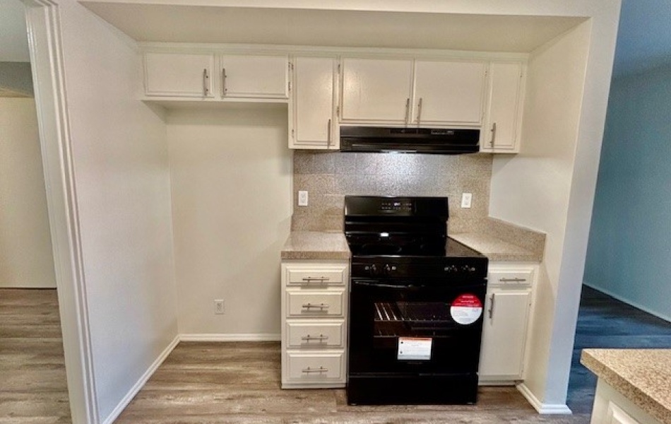 16531 Alliance, CA 92780, 2 Bedrooms Bedrooms, ,2 BathroomsBathrooms,Apartment,For Rent,Alliance,1096