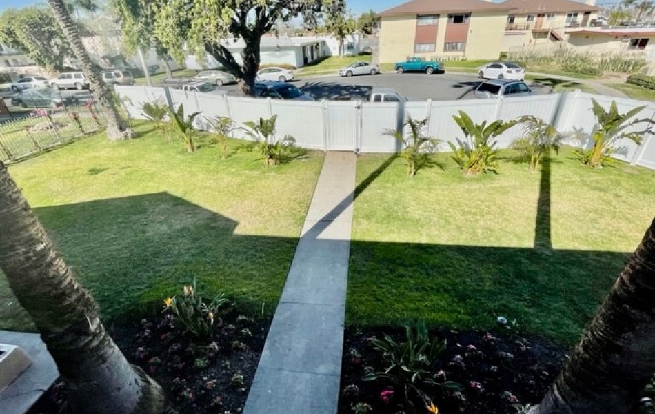 1812 West Crestwood Lane, Anaheim, CA 92804, 1 Bedroom Bedrooms, ,1 BathroomBathrooms,Apartment,For Rent,Crestwood Lane,West Crestwood Lane,1098