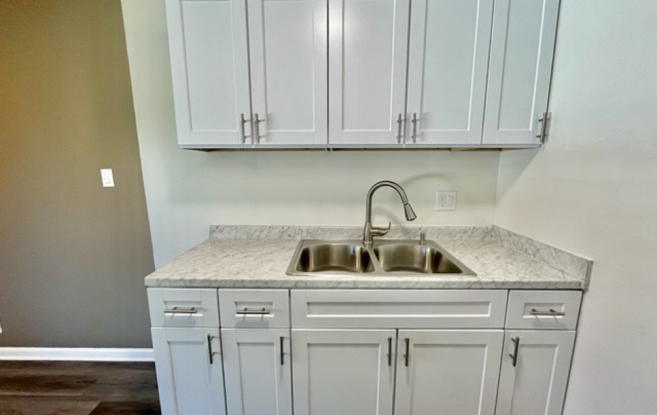 1812 West Crestwood Lane, Anaheim, CA 92804, 1 Bedroom Bedrooms, ,1 BathroomBathrooms,Apartment,For Rent,Crestwood Lane,West Crestwood Lane,1098