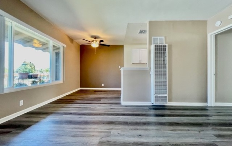1812 West Crestwood Lane, Anaheim, CA 92804, 1 Bedroom Bedrooms, ,1 BathroomBathrooms,Apartment,For Rent,Crestwood Lane,West Crestwood Lane,1098