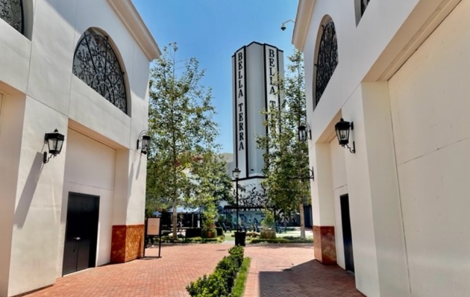 17381 Jacquelyn Lane, Huntington Beach, CA 92647, 2 Bedrooms Bedrooms, ,1 BathroomBathrooms,Apartment,For Rent,Jacquelyn Lane Courtyard,Jacquelyn Lane,1100