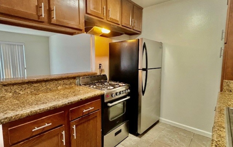 17381 Jacquelyn Lane, Huntington Beach, CA 92647, 2 Bedrooms Bedrooms, ,1 BathroomBathrooms,Apartment,For Rent,Jacquelyn Lane Courtyard,Jacquelyn Lane,1100