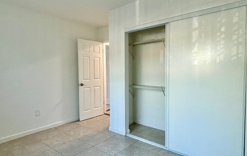 17381 Jacquelyn Lane, Huntington Beach, CA 92647, 2 Bedrooms Bedrooms, ,1 BathroomBathrooms,Apartment,For Rent,Jacquelyn Lane Courtyard,Jacquelyn Lane,1100