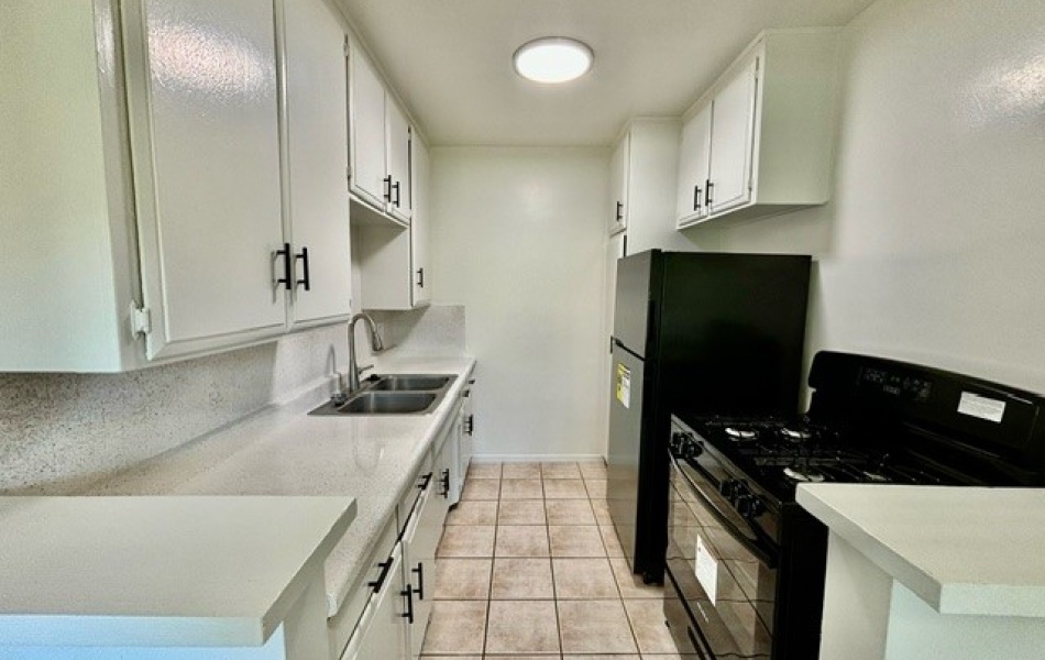 863 CENTER STREET, Costa Mesa, CA 92627, 1 Bedroom Bedrooms, ,1 BathroomBathrooms,Apartment,For Rent,CENTER STREET COURTYARD,CENTER STREET,1101