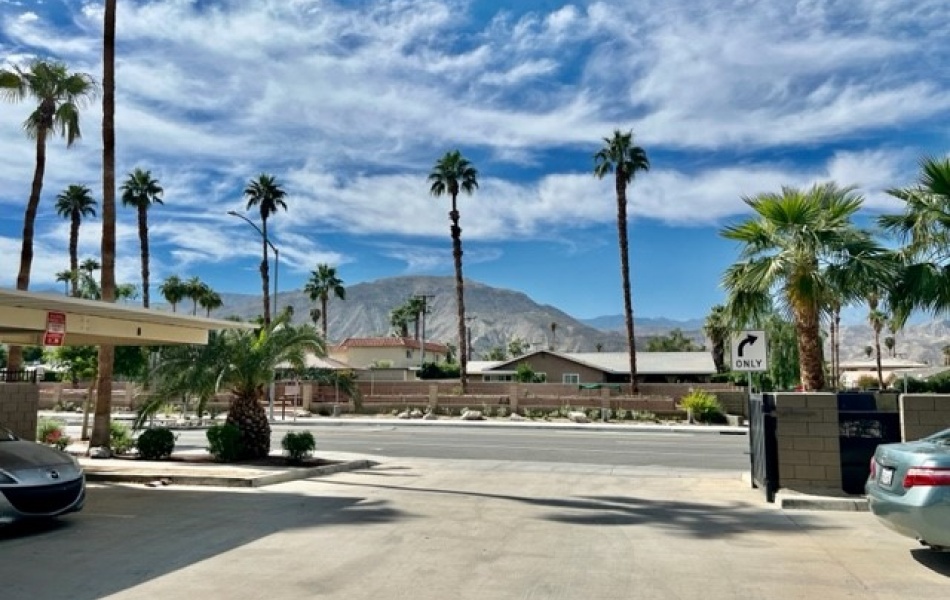 44220 San Pablo, Palm Desert, CA 92260, 2 Bedrooms Bedrooms, ,2 BathroomsBathrooms,Apartment,For Rent,Palm Desert Courtyard,San Pablo,1103