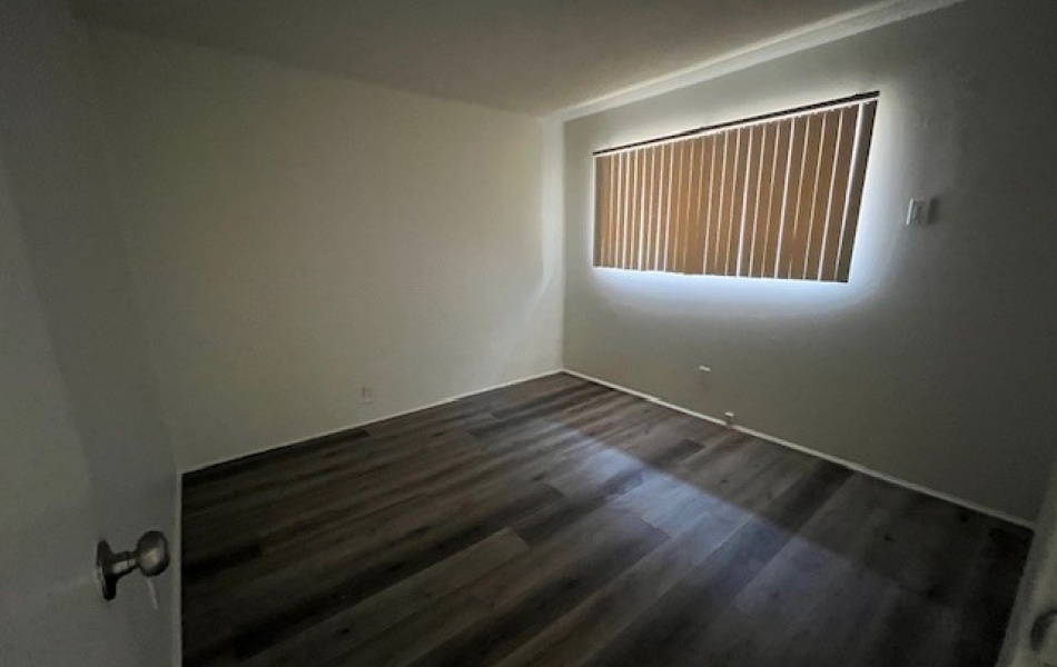 2 bedrooms, 1 bath