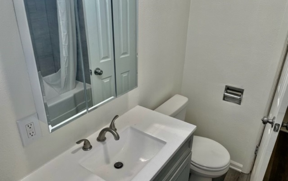 36947 Melrose Drive, Cathedral City, CA 92234, 1 Bedroom Bedrooms, ,1 BathroomBathrooms,Apartment,For Rent,Melrose Drive,1117