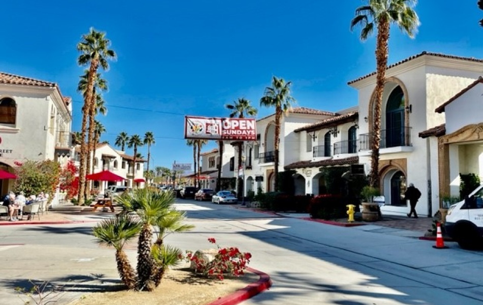 51049 Eisenhower, La Quinta, CA 92253, 2 Bedrooms Bedrooms, ,2 BathroomsBathrooms,Apartment,For Rent,Eisenhower,1119