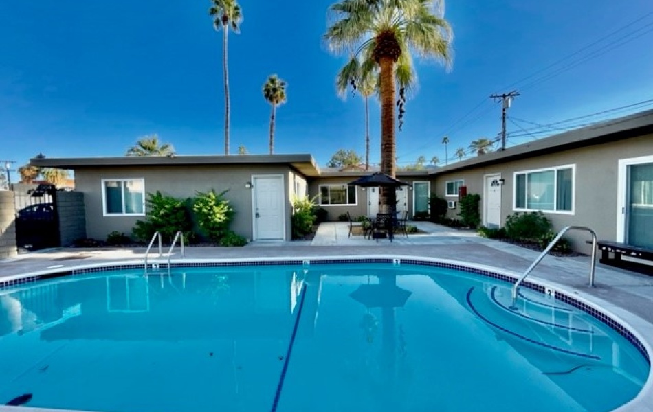 45521 Sunset Lane, Palm Desert, CA 92260, 1 Bedroom Bedrooms, ,1 BathroomBathrooms,Apartment,For Rent,Sunset Lane,1125