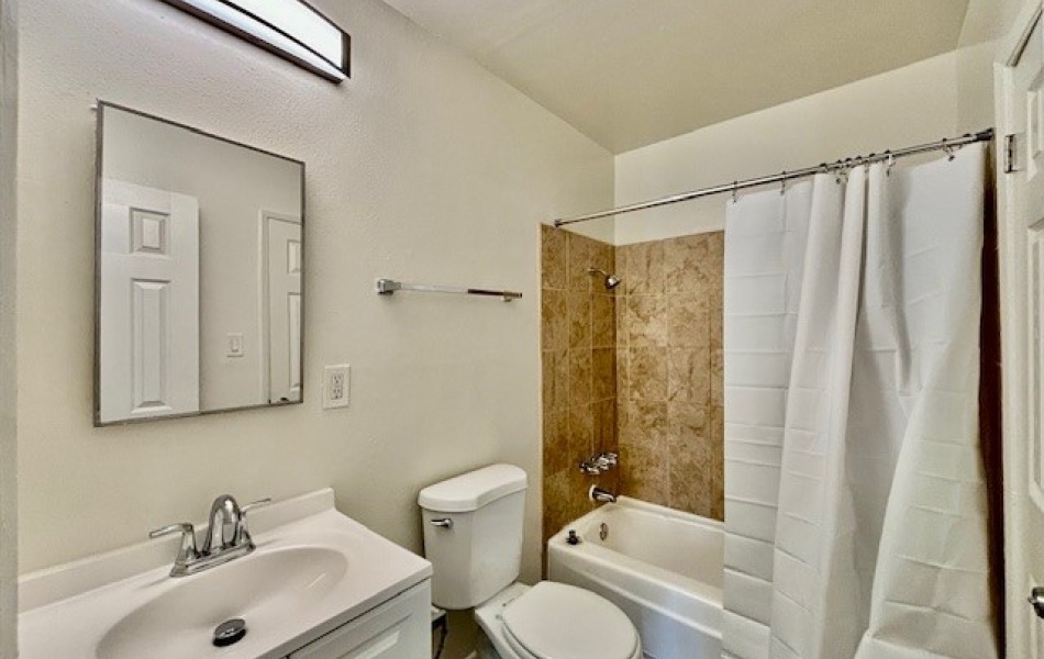 815 North Rose, Compton, CA 90221, 1 Bedroom Bedrooms, 0 ,1 BathroomBathrooms,Apartment,For Rent,North Rose,0,1010
