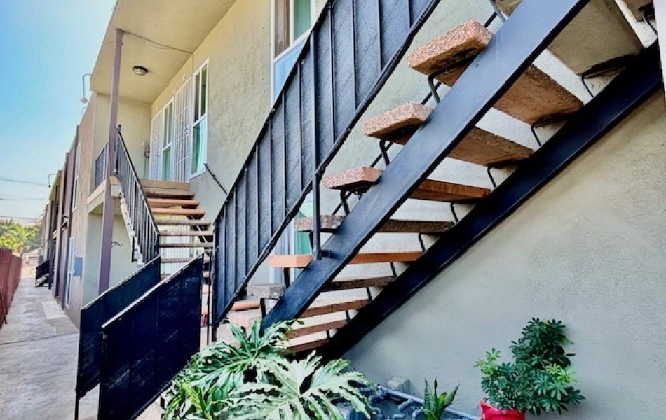 815 North Rose, Compton, CA 90221, 1 Bedroom Bedrooms, 0 ,1 BathroomBathrooms,Apartment,For Rent,North Rose,0,1010