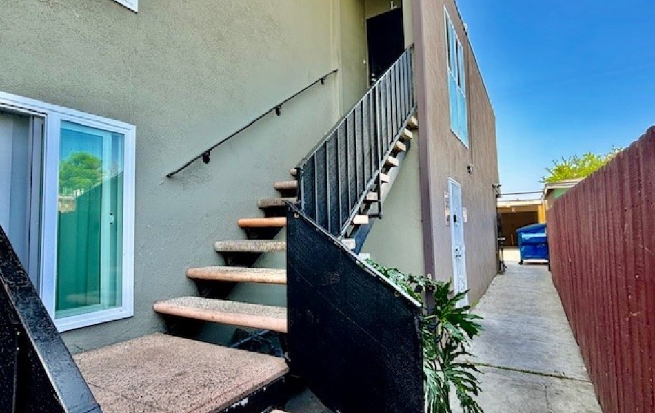 815 North Rose, Compton, CA 90221, 1 Bedroom Bedrooms, 0 ,1 BathroomBathrooms,Apartment,For Rent,North Rose,0,1010