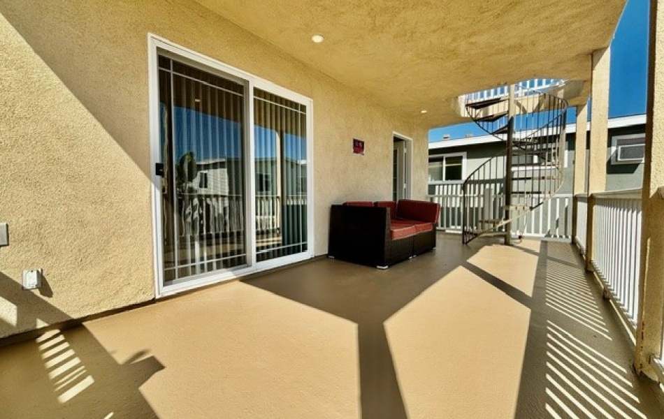 5007 River Avenue, Newport Beach, CA 92663, 3 Bedrooms Bedrooms, ,2 BathroomsBathrooms,Condominium,For Rent,River Avenue,1135