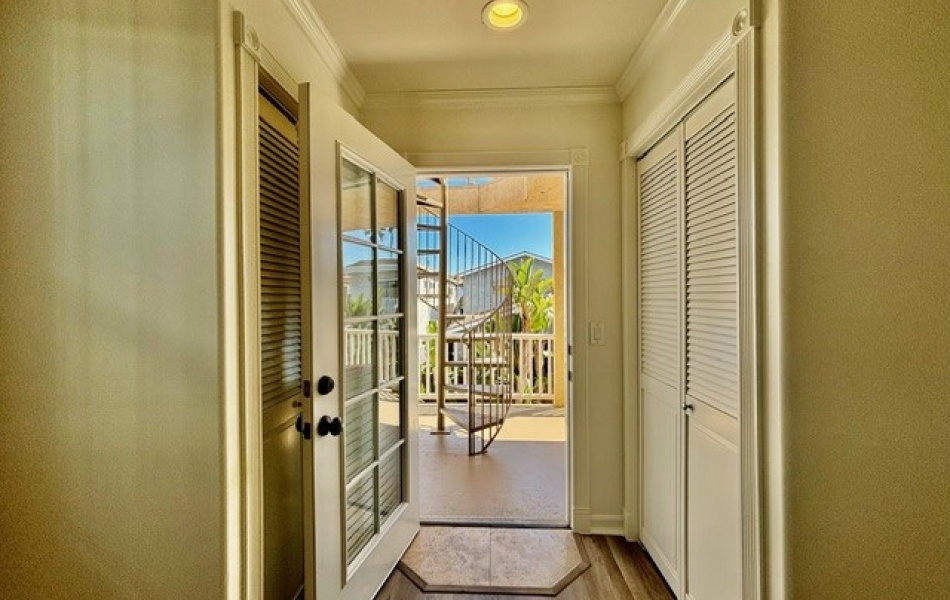 5007 River Avenue, Newport Beach, CA 92663, 3 Bedrooms Bedrooms, ,2 BathroomsBathrooms,Condominium,For Rent,River Avenue,1135