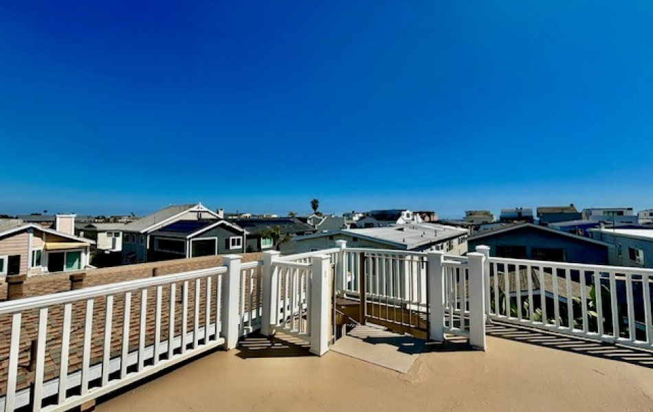 5007 River Avenue, Newport Beach, CA 92663, 3 Bedrooms Bedrooms, ,2 BathroomsBathrooms,Condominium,For Rent,River Avenue,1135