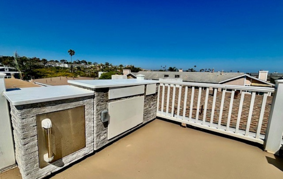 5007 River Avenue, Newport Beach, CA 92663, 3 Bedrooms Bedrooms, ,2 BathroomsBathrooms,Condominium,For Rent,River Avenue,1135