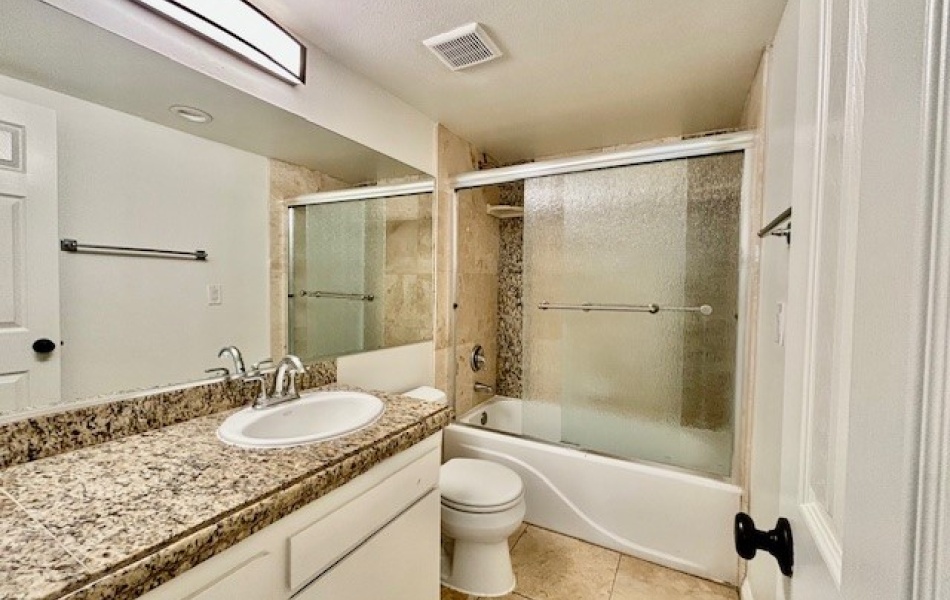 904 W. Balboa, Newport Beach, CA 92663, 4 Bedrooms Bedrooms, ,2 BathroomsBathrooms,Condominium,For Rent,W. Balboa,1137
