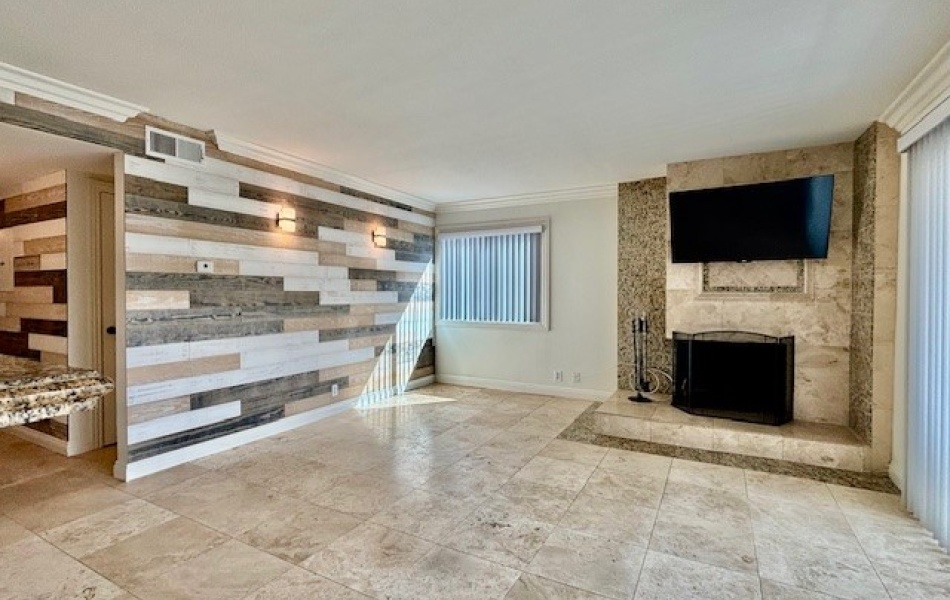 904 W. Balboa, Newport Beach, CA 92663, 4 Bedrooms Bedrooms, ,2 BathroomsBathrooms,Condominium,For Rent,W. Balboa,1137