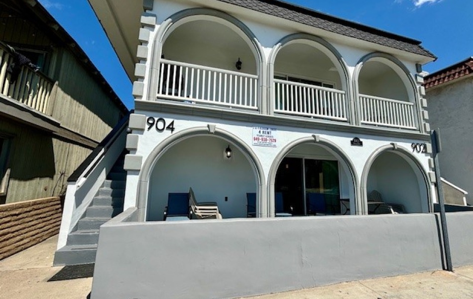 904 W. Balboa, Newport Beach, CA 92663, 4 Bedrooms Bedrooms, ,2 BathroomsBathrooms,Condominium,For Rent,W. Balboa,1137