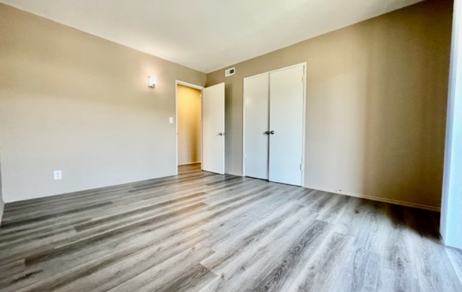 1009 Valencia, Costa Mesa, CA 92626, 3 Bedrooms Bedrooms, ,2 BathroomsBathrooms,Apartment,For Rent,Valencia,2,1011