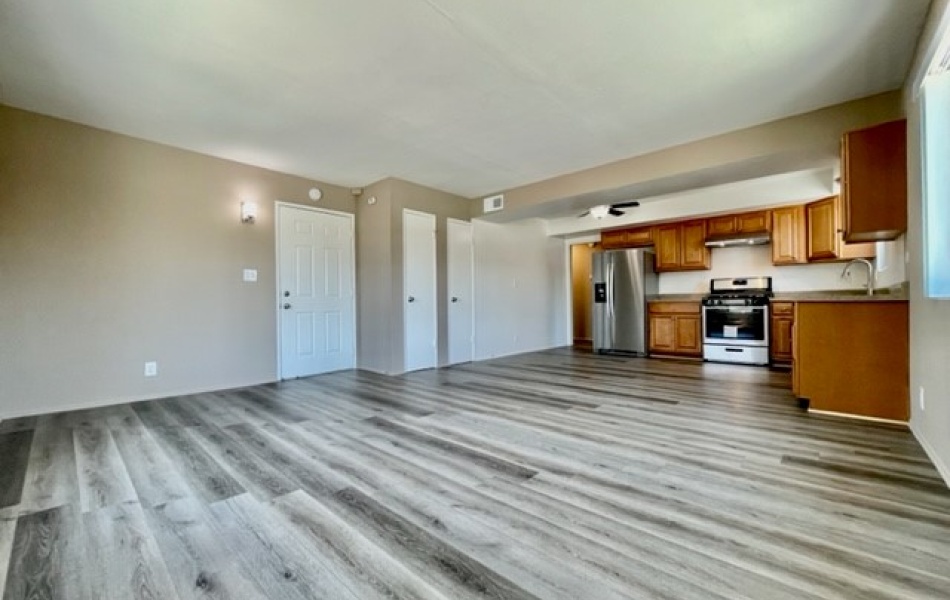 1009 Valencia, Costa Mesa, CA 92626, 3 Bedrooms Bedrooms, ,2 BathroomsBathrooms,Apartment,For Rent,Valencia,2,1011