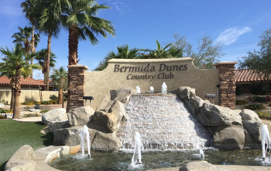 3 bedrooms 1.5 bathrooms, 74533 Sagebrush, Palm Desert, CA 92260