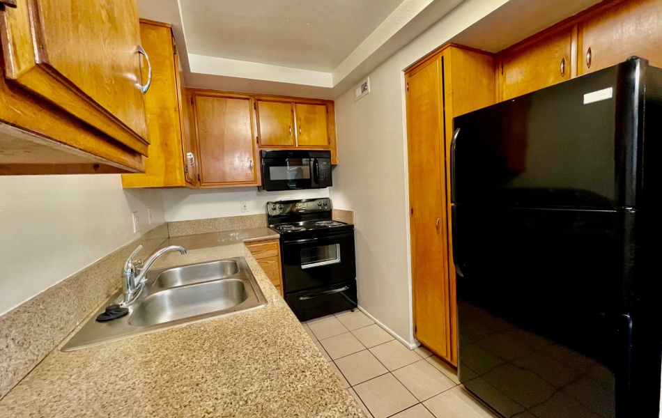 68460 Kings Road, Cathedral City, CA 92234, 2 Bedrooms Bedrooms, ,1 BathroomBathrooms,Apartment,For Rent,Kings Road,1155