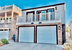 5015 River Avenue, Newport Beach, CA 92663, 4 Bedrooms Bedrooms, ,2.5 BathroomsBathrooms,Condominium,For Rent,River Avenue,1157 5015 River Avenue, Newport Beach, CA 92663, 4 Bedrooms Bedrooms, ,2.5 BathroomsBathrooms,Condominium,For Rent,River Avenue,1157