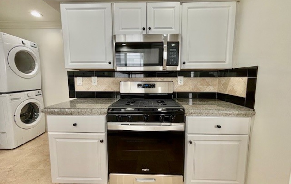 5015 River Avenue, Newport Beach, CA 92663, 4 Bedrooms Bedrooms, ,2.5 BathroomsBathrooms,Condominium,For Rent,River Avenue,1157