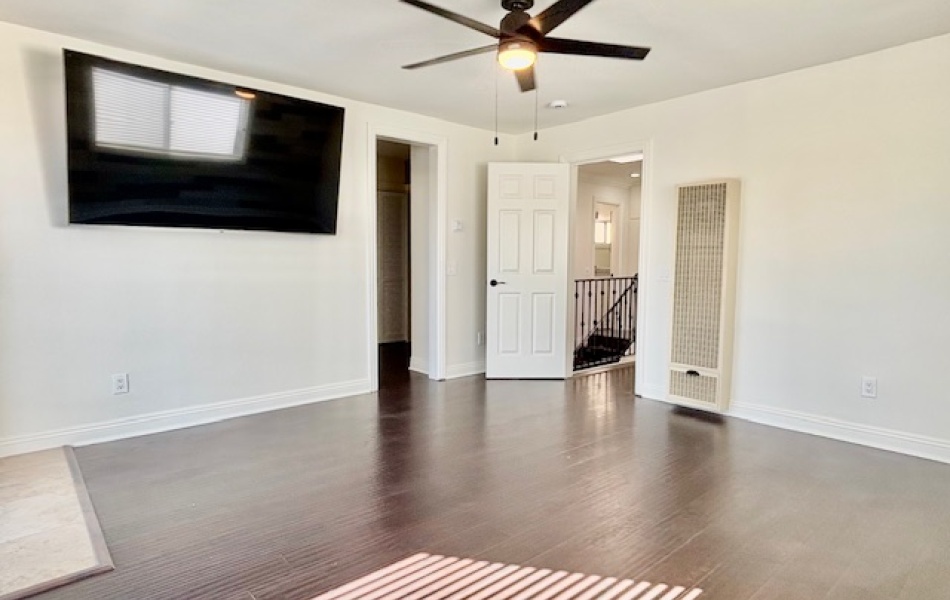 5015 River Avenue, Newport Beach, CA 92663, 4 Bedrooms Bedrooms, ,2.5 BathroomsBathrooms,Condominium,For Rent,River Avenue,1157