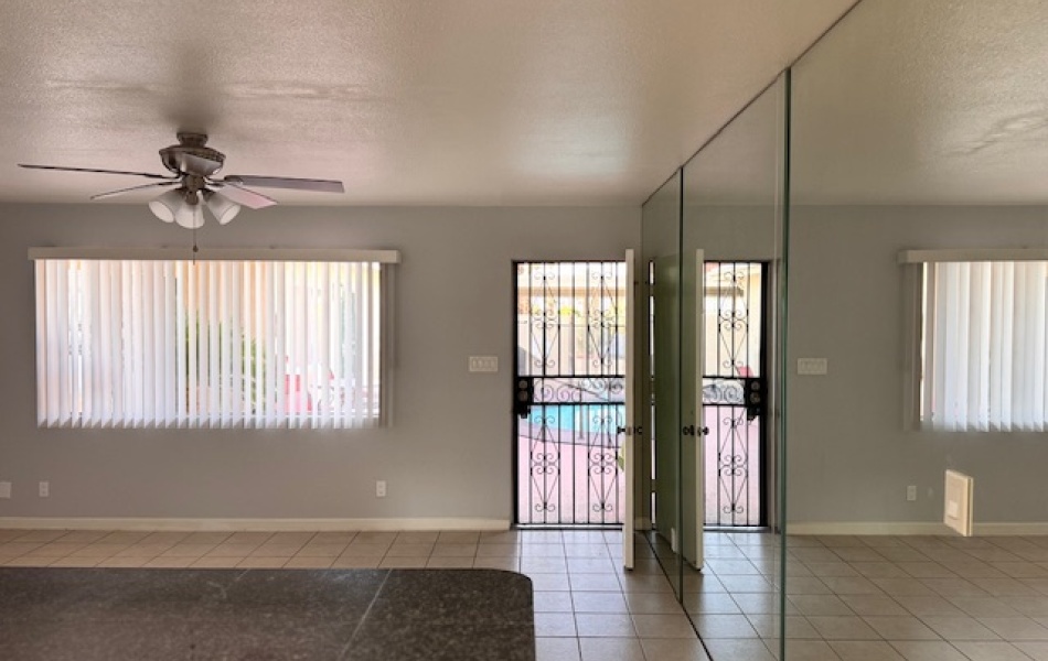 2 bedrooms 1.5 bathrooms, 74443 Driftwood Dr., Palm Desert