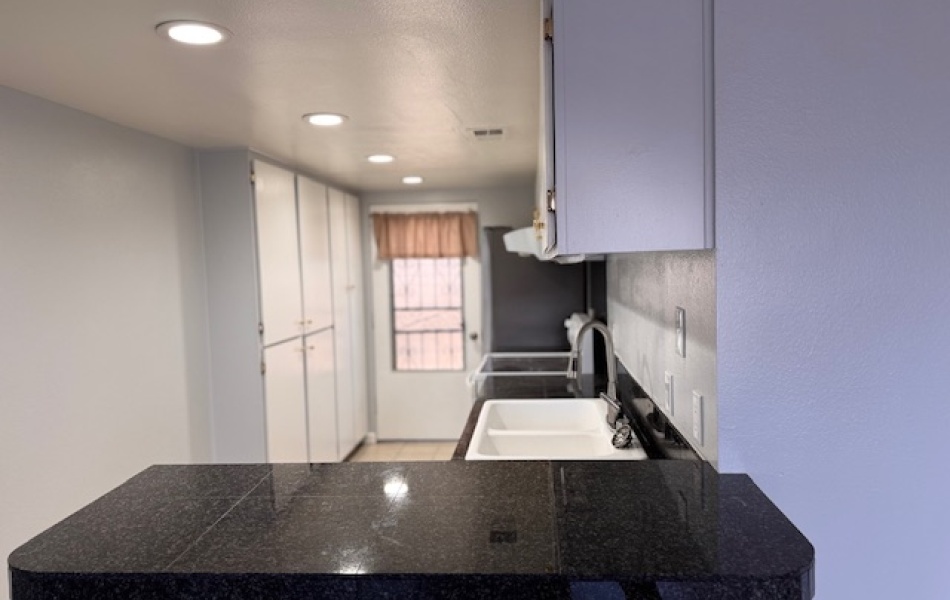 2 bedrooms 1.5 bathrooms, 74443 Driftwood Dr., Palm Desert
