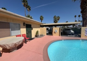 2 bedrooms 1.5 bathrooms, 74443 Driftwood Dr., Palm Desert