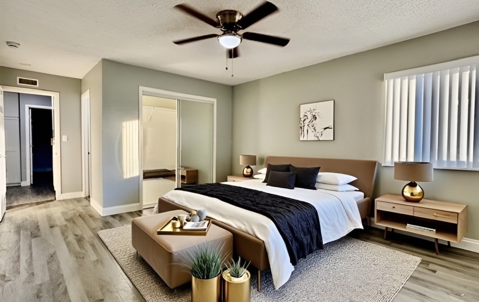 3- bedrooms 2 bathrooms; Huntington Beach; apartments