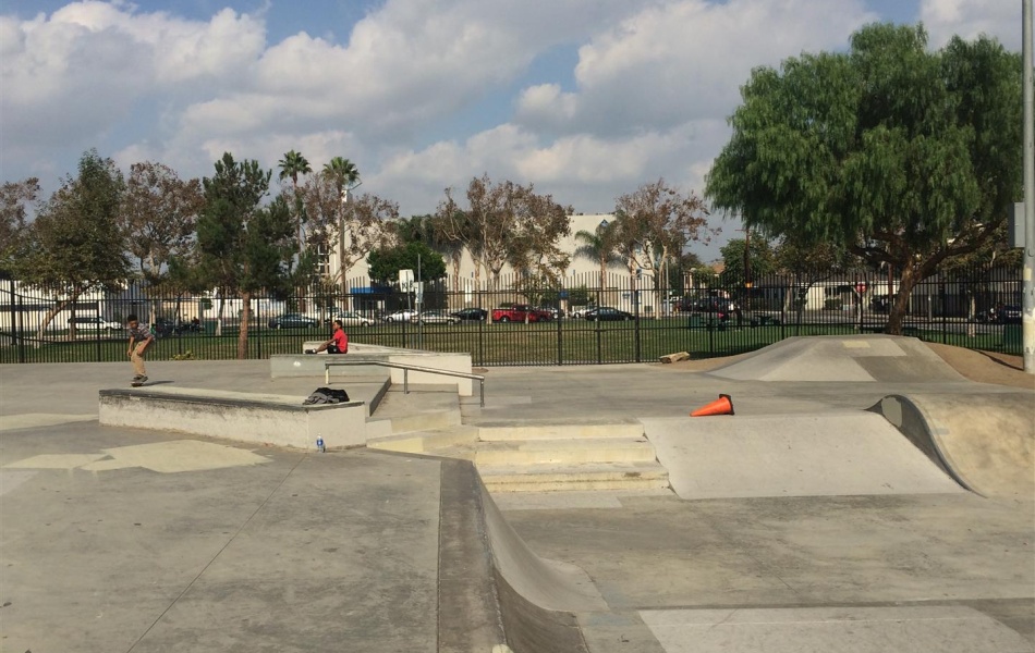 815 North Rose, Compton, CA 90221, 3 Bedrooms Bedrooms, ,2 BathroomsBathrooms,Apartment,For Rent,North Rose,1168