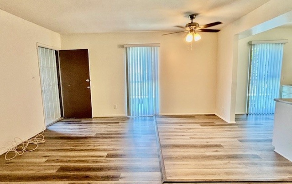 815 North Rose, Compton, CA 90221, 3 Bedrooms Bedrooms, ,2 BathroomsBathrooms,Apartment,For Rent,North Rose,1168