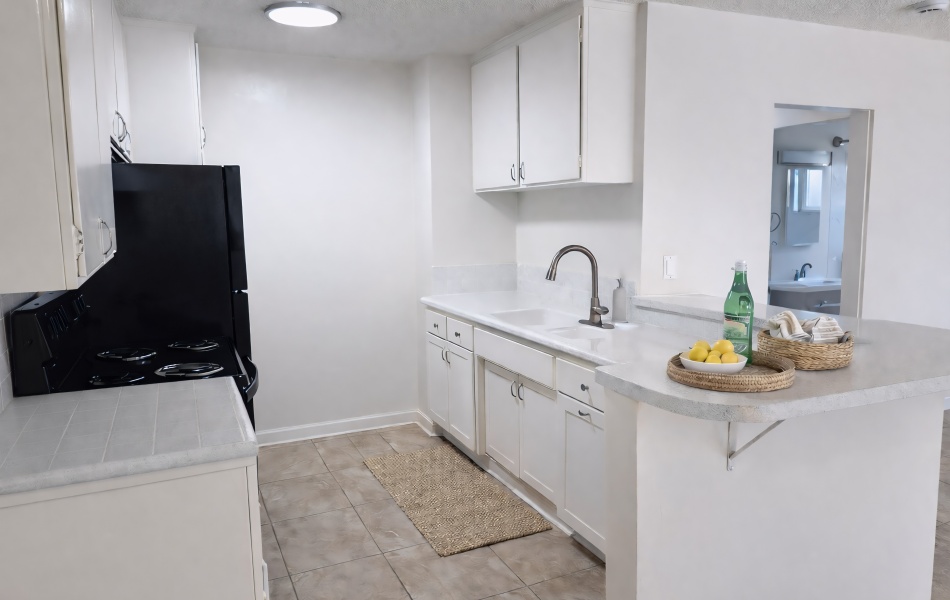 685 Vista Chino, Palm Springs, CA 92262, 3 Bedrooms Bedrooms, ,2 BathroomsBathrooms,Apartment,For Rent,Vista Chino,1177