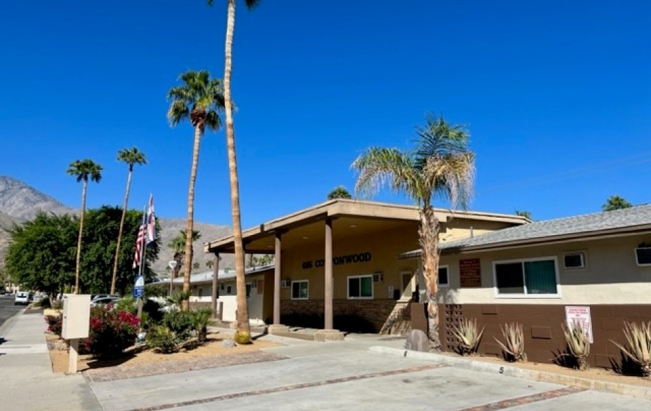 685 Vista Chino, Palm Springs, CA 92262, 3 Bedrooms Bedrooms, ,2 BathroomsBathrooms,Apartment,For Rent,Vista Chino,1177