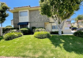 17181 Elm Lane, Huntington Beach, CA 92647, 3 Bedrooms Bedrooms, ,2 BathroomsBathrooms,Townhouse,For Rent,Elm Lane,1180