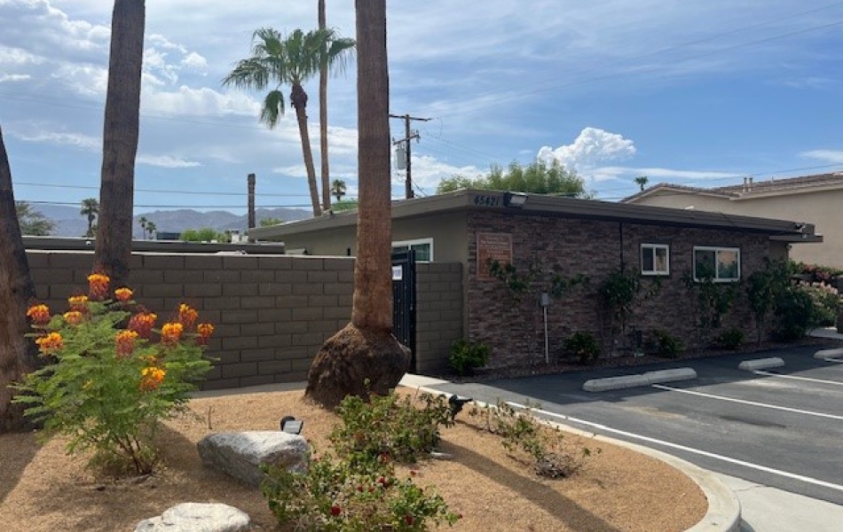 45421 Sunset Lane, Palm Desert, CA 92260, 2 Bedrooms Bedrooms, ,1 BathroomBathrooms,Apartment,For Rent,Sunset Lane,1181