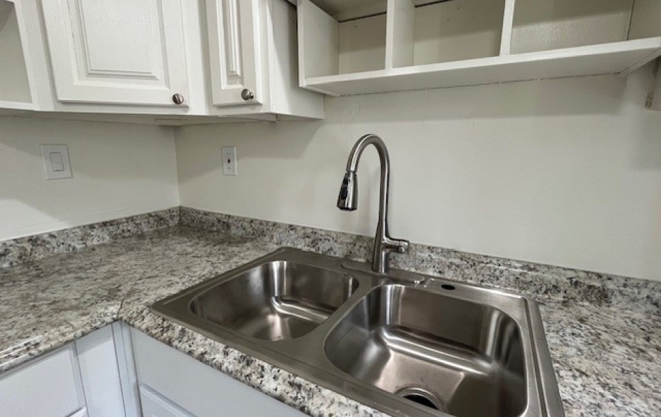 45421 Sunset Lane, Palm Desert, CA 92260, 2 Bedrooms Bedrooms, ,1 BathroomBathrooms,Apartment,For Rent,Sunset Lane,1181