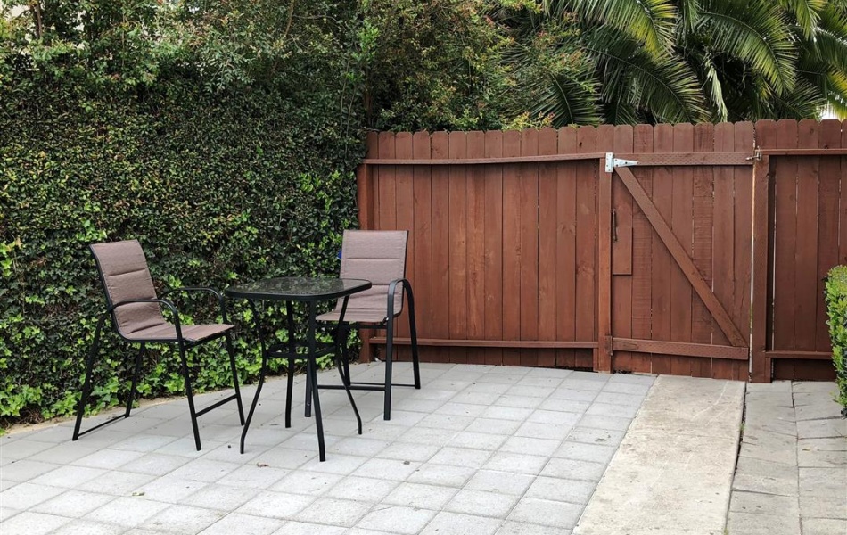 2964 Peppertree Lane, Costa Mesa, CA 92626, 2 Bedrooms Bedrooms, ,1 BathroomBathrooms,Apartment,For Rent,Peppertree Lane,1015