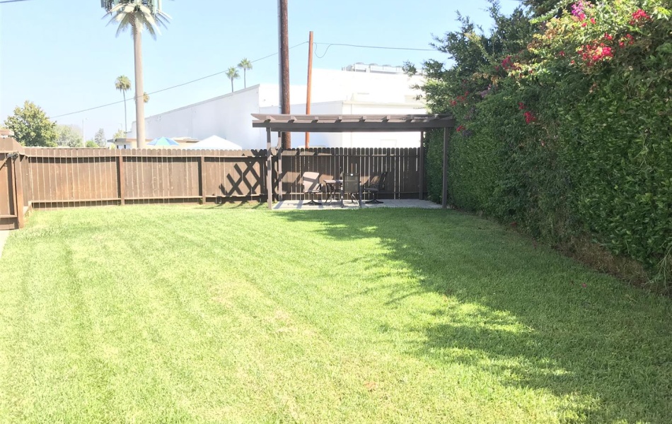 2964 Peppertree Lane, Costa Mesa, CA 92626, 2 Bedrooms Bedrooms, ,1 BathroomBathrooms,Apartment,For Rent,Peppertree Lane,1015