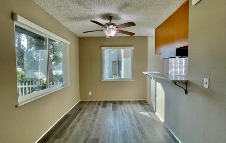 2964 Peppertree Lane, Costa Mesa, CA 92626, 2 Bedrooms Bedrooms, ,1 BathroomBathrooms,Apartment,For Rent,Peppertree Lane,1015