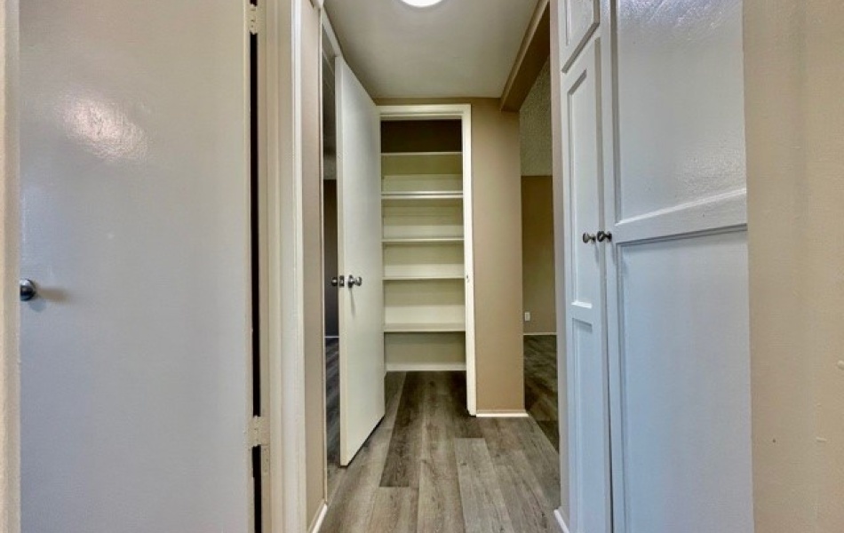 2964 Peppertree Lane, Costa Mesa, CA 92626, 2 Bedrooms Bedrooms, ,1 BathroomBathrooms,Apartment,For Rent,Peppertree Lane,1015