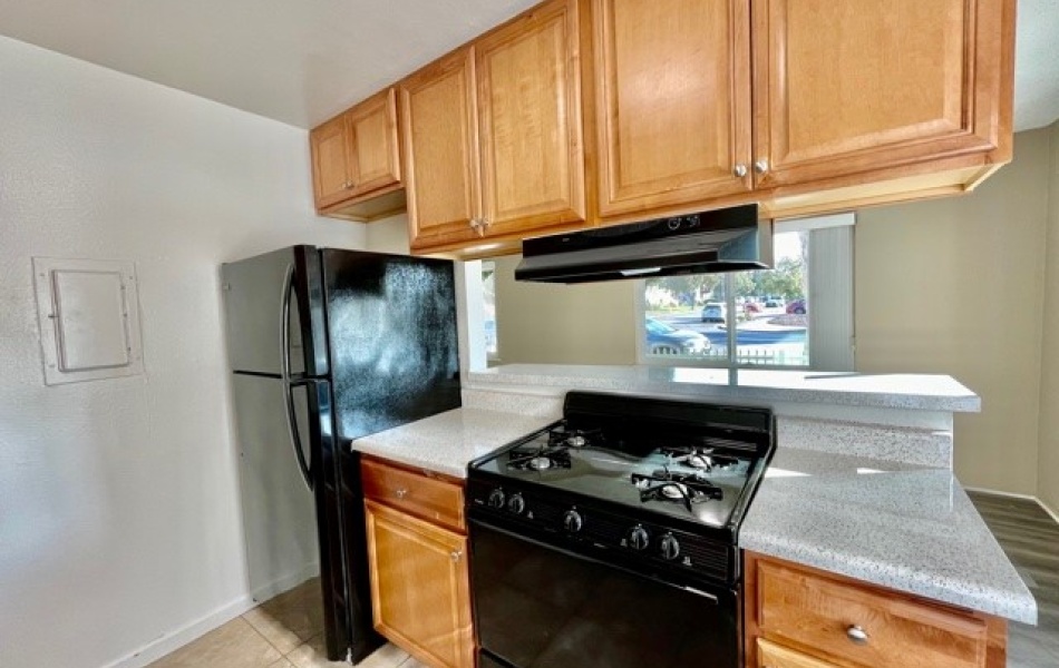 2964 Peppertree Lane, Costa Mesa, CA 92626, 2 Bedrooms Bedrooms, ,1 BathroomBathrooms,Apartment,For Rent,Peppertree Lane,1015