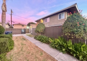 17102 Emerald Lane, Huntington Beach, CA 92647, 3 Bedrooms Bedrooms, ,2 BathroomsBathrooms,Apartment,For Rent, Emerald Lane,1182